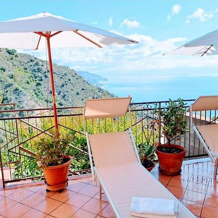 Tao Charming Apartment Таормина Номер фото