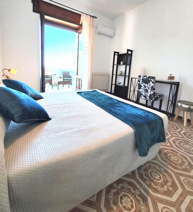 Tao Charming Apartment Таормина Экстерьер фото