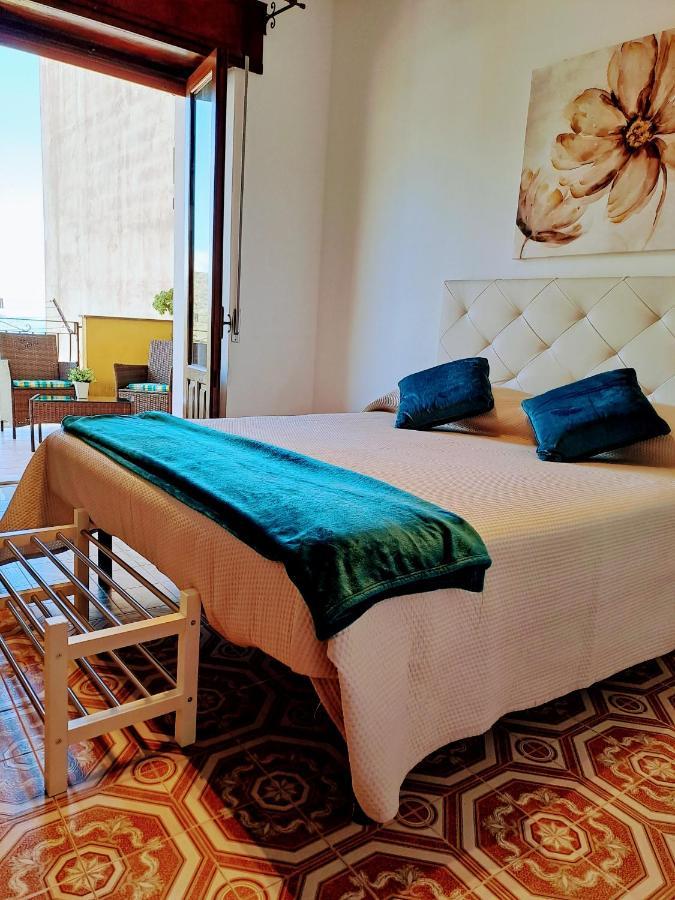 Tao Charming Apartment Таормина Экстерьер фото