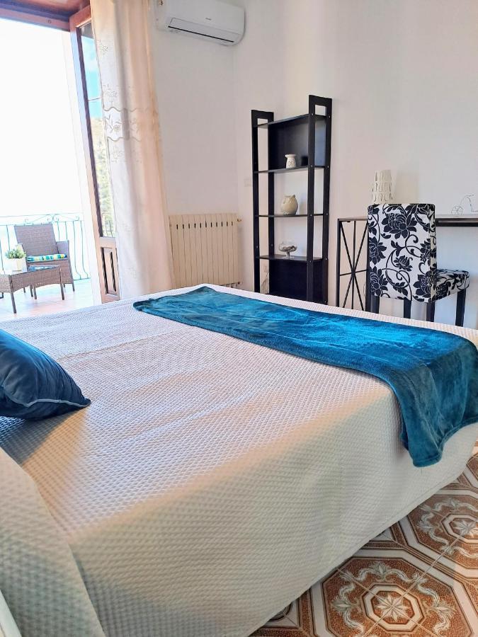 Tao Charming Apartment Таормина Экстерьер фото